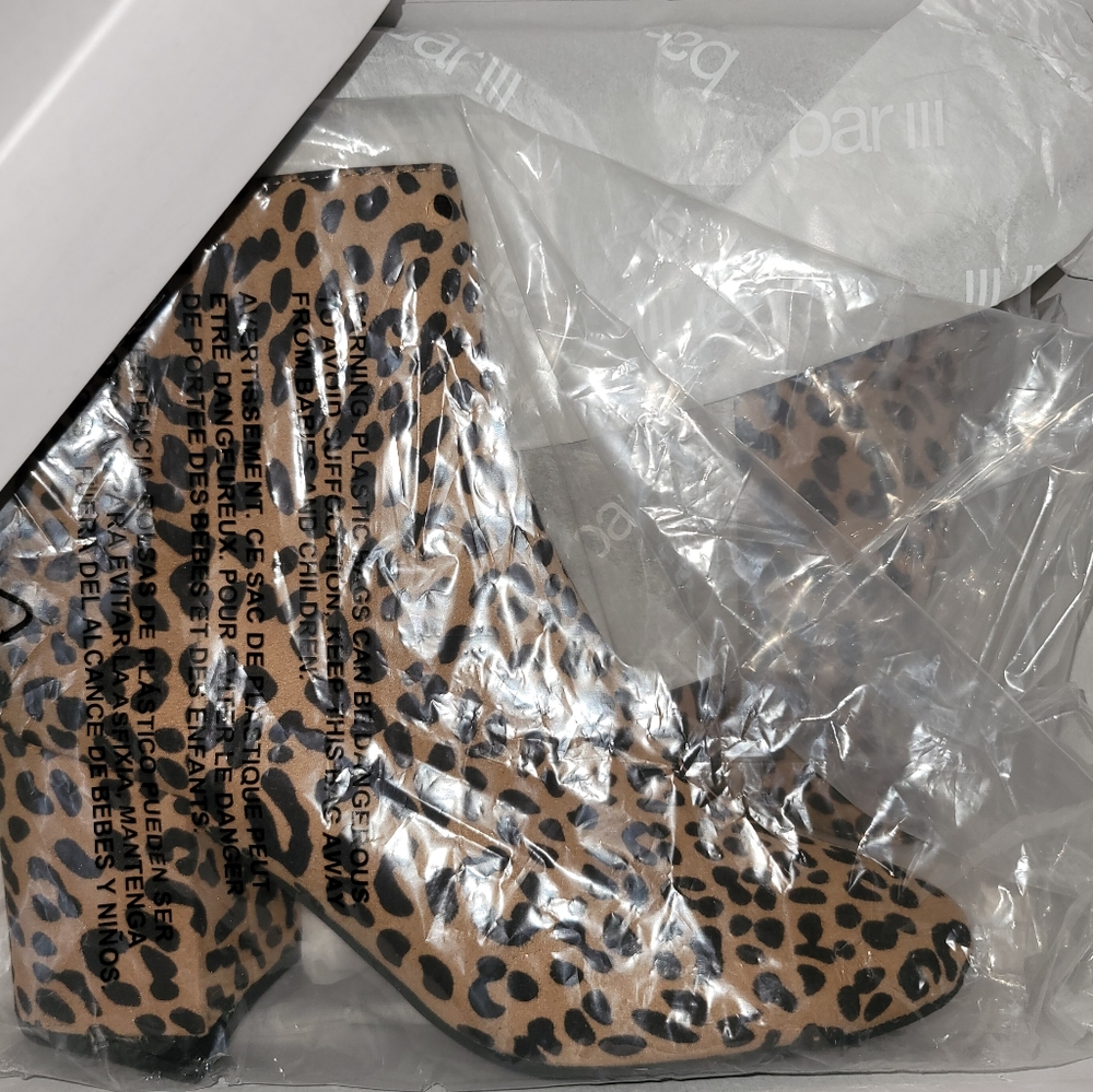 Bar III Leopard Gatlin Ankle Boot NIB NWT - Picture 3 of 6
